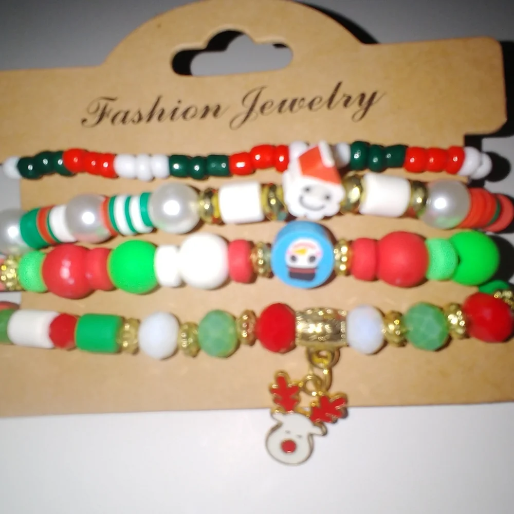 Festive Beaded Bracelet Set with Reindeer Charm
